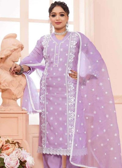Surat Suit Manufacturers in Surat