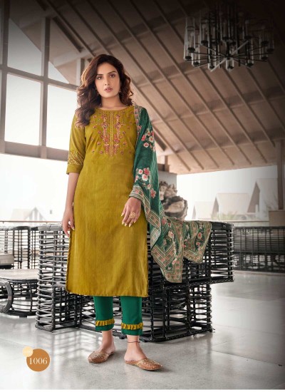 Artisans Touch Handwork Kurti for a Unique and Elegant Look in Surat