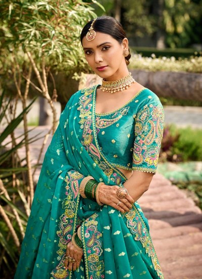 Banarasi Lehenga Export Deals Online for Global Buyers and Retailers in Surat