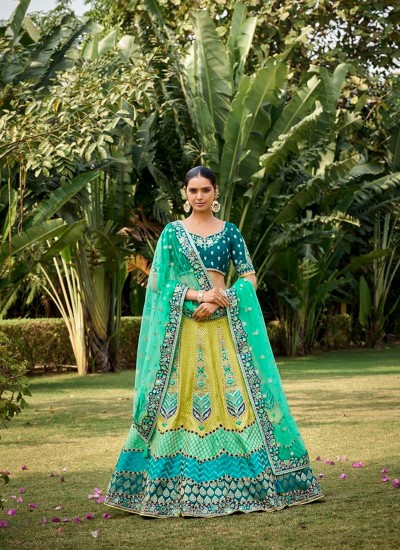 Banarasi Lehengas at Low Prices for Boutiques and Fashion Startups in Surat