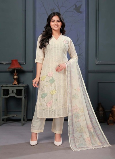 Elegant Chikan Kari Kurti with Timeless Embroidery for a Classic Look in Surat