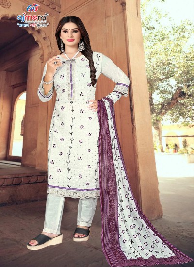 Elegant Traditional Lakhnavi Kurti with Fine Chikankari Embroidery in Surat