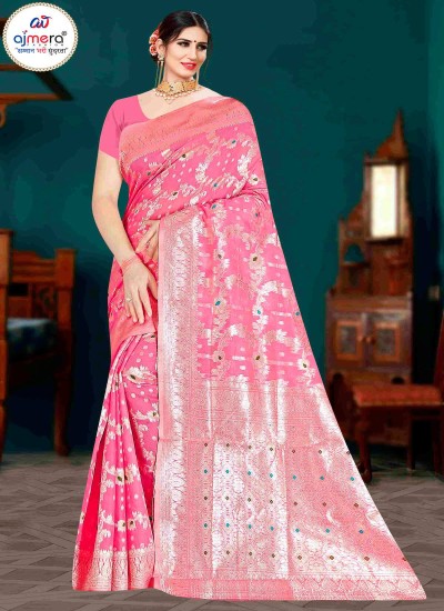 Explore the Latest Nauvari Saree for a Perfect Blend of Tradition and Modern Elegance in Surat