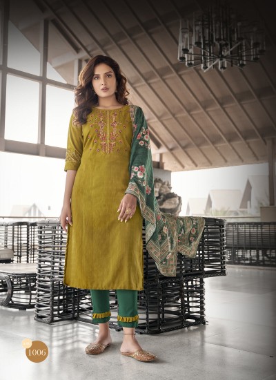 Handcrafted Artisans Touch Handwork Kurti for Elegant Look in Surat