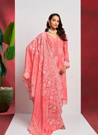 High Grade Dress Fabric in Bulk at Competitive Prices in Surat