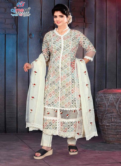 Kashmiri Kurtis Exquisite Traditional Embroidery for a Unique Look in Surat