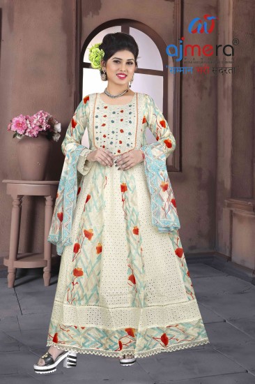 Long Kurti Featuring Timeless Style for Every Occasion in Surat