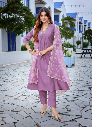 Manufacturer Direct Wholesale Dress Materials at Lowest Prices in Surat