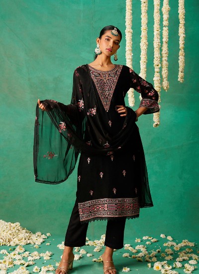 Premium Designer Fabrics for Bulk Orders at Best Rates in Surat