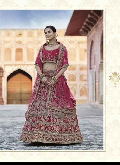 Top Bridal Lehengas in Bulk Online for Global Buyers in Surat