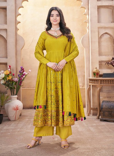 Top Grade Dress Fabric at Budget Friendly Wholesale Prices in Surat