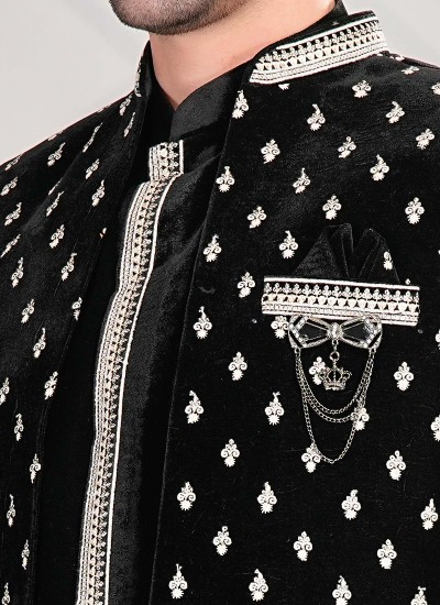 Updated Indo Western Clothing Catalogs for Bulk Buyers in Surat