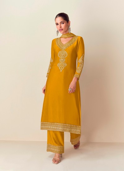 Upgrade Your Wardrobe with the Latest Premium Dress Fabrics in Surat