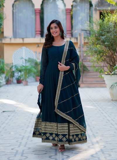 Wholesale Gowns in Bulk Direct from Trusted Manufacturers in Surat