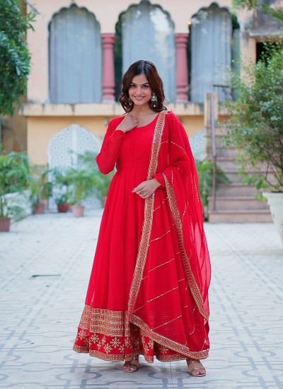 Wholesale Gowns in Bulk Direct from Trusted Manufacturers in Surat