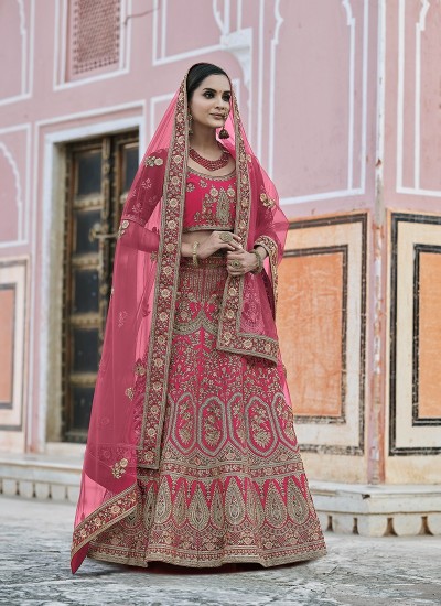 Wholesale Wedding Lehengas for Bridal Boutiques and Consultants in Surat